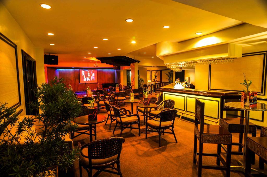 Waterfront Insular